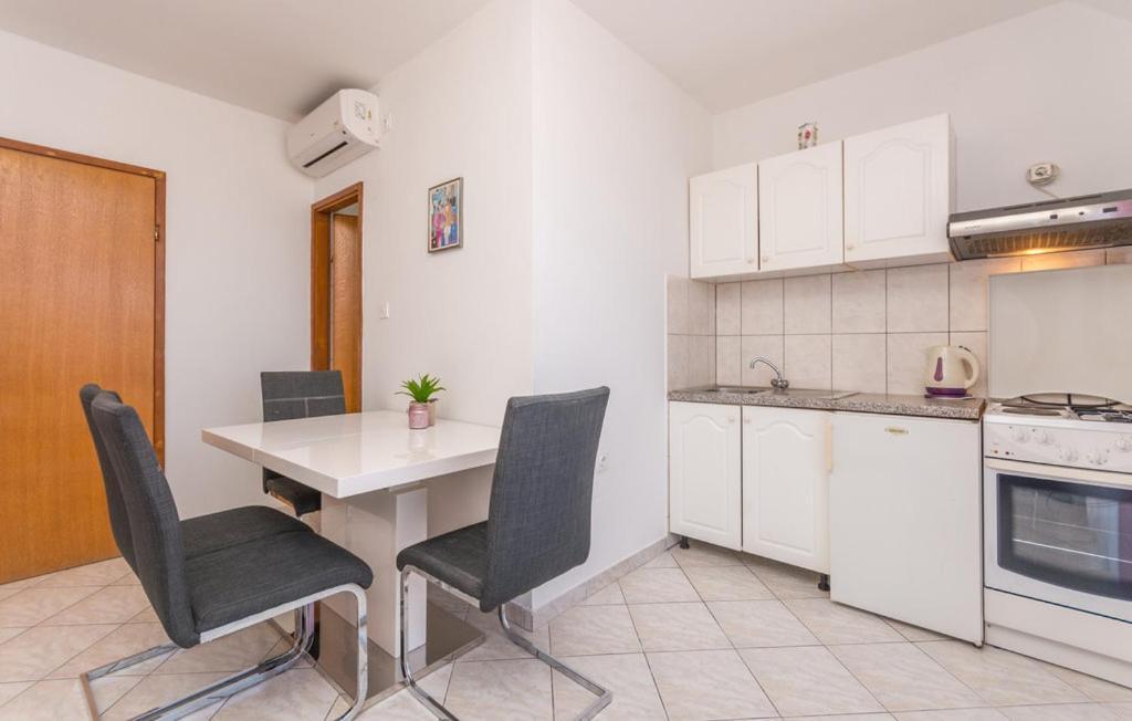 Apartments Mikulic Biograd Na Moru Εξωτερικό φωτογραφία