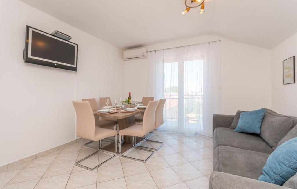 Apartments Mikulic Biograd Na Moru Εξωτερικό φωτογραφία
