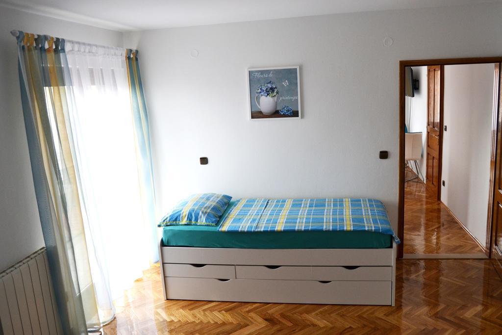 Apartments Mikulic Biograd Na Moru Εξωτερικό φωτογραφία