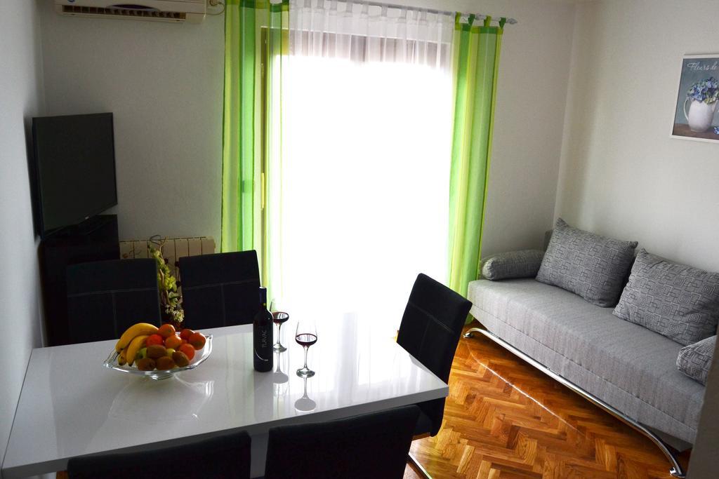 Apartments Mikulic Biograd Na Moru Εξωτερικό φωτογραφία